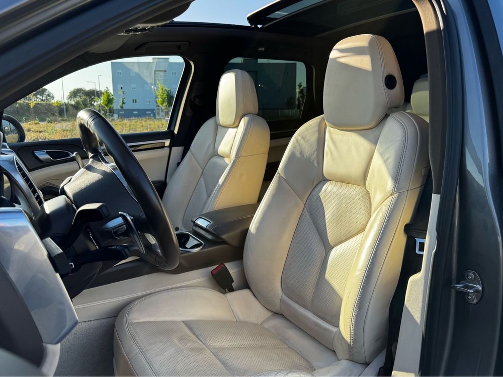 Porsche Cayenne S Hybrid