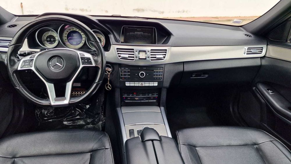 Mercedes-Benz E300 bluetec hybrid