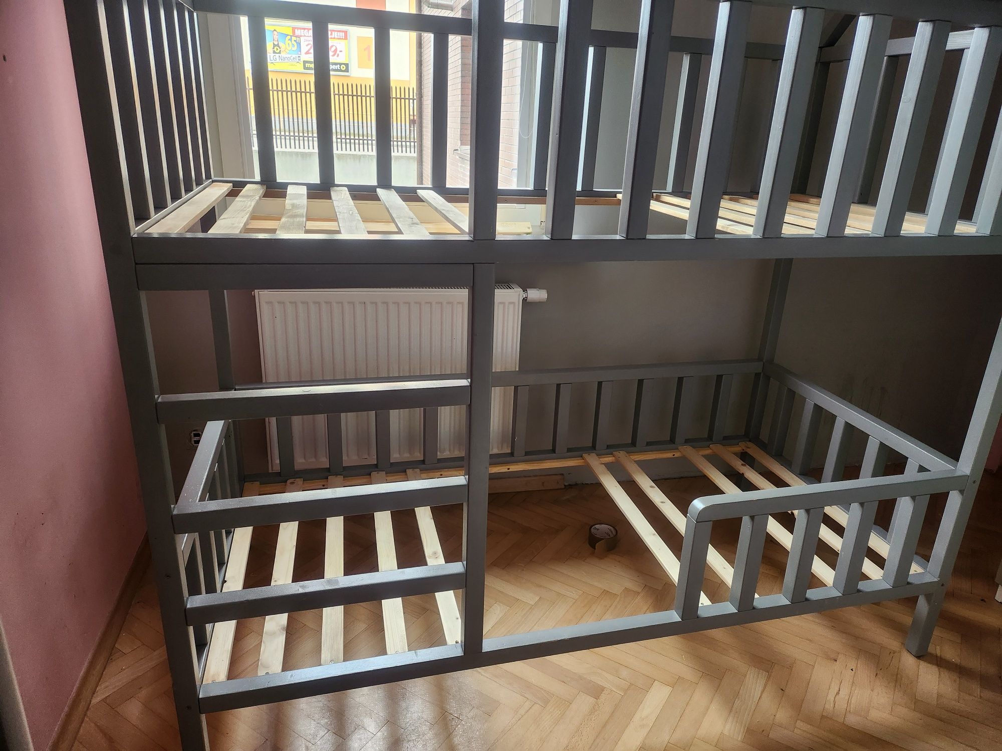 Duże łóżko piętrowe dziecięce szare podwójne