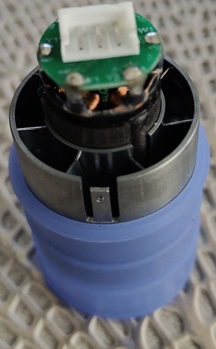 Silnik bezszczotkowy suszarki do włosów