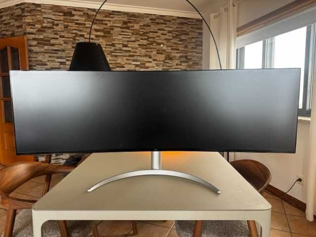 49WQ95C-W 49 Inch 32:9 Curved UltraWide DQHD (5120 x 1440) Monitor