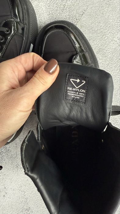 Ocieplane buty za kostkę Prada rozm 39