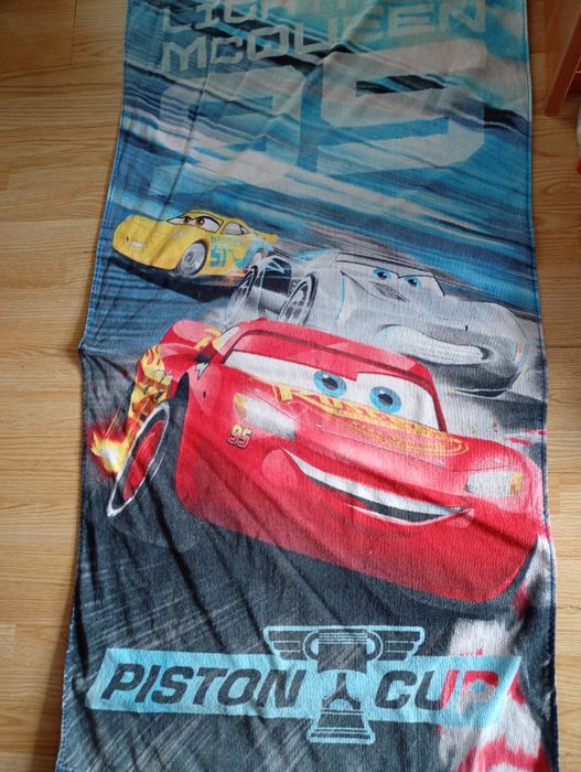 Zestaw dla chłopca : pościel, 2 x ręcznik, prześcieradło Auta Disney