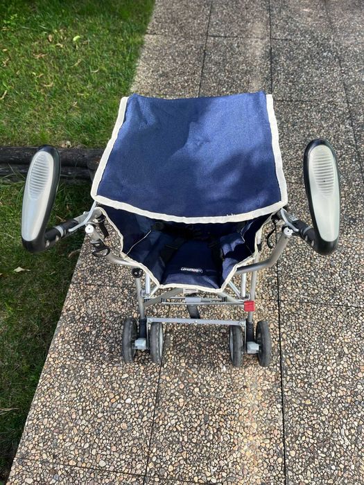 Carrinho passeio criança tipo bengala da Chicco