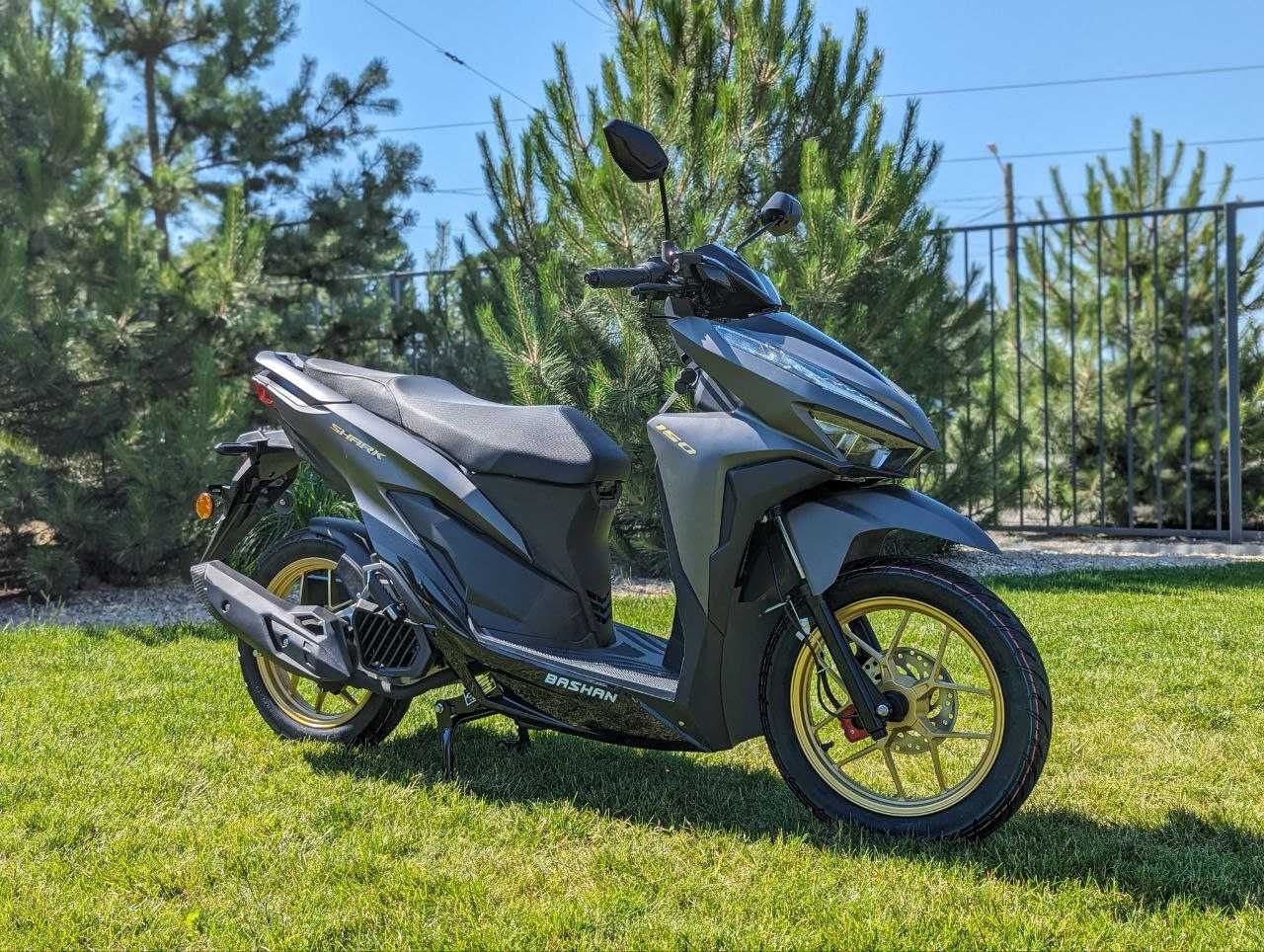 якісний скутер BASHAN SHARK 150 (click) офіційно в Артмото Київ!
