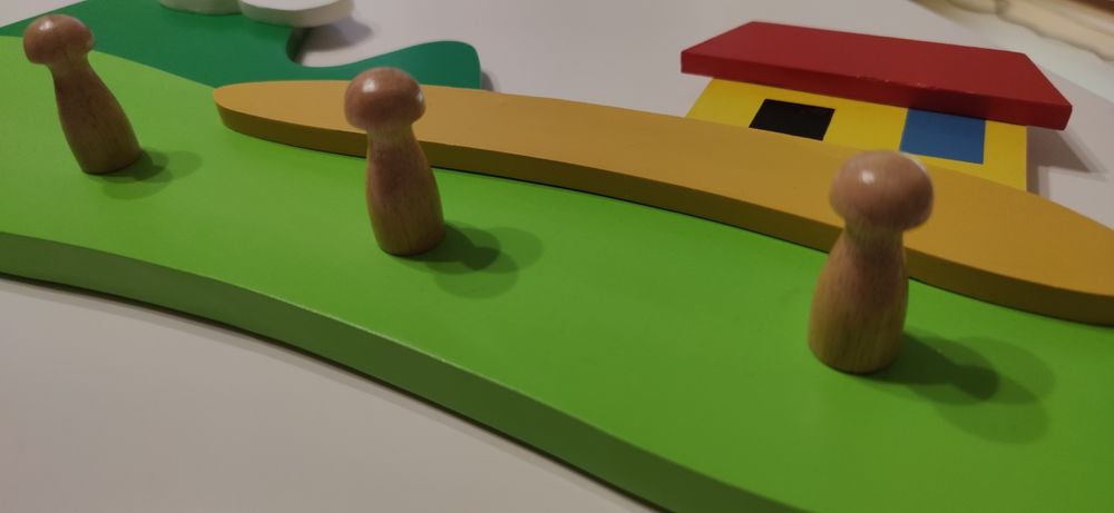 Wieszak Kinder  4 uchwyty
