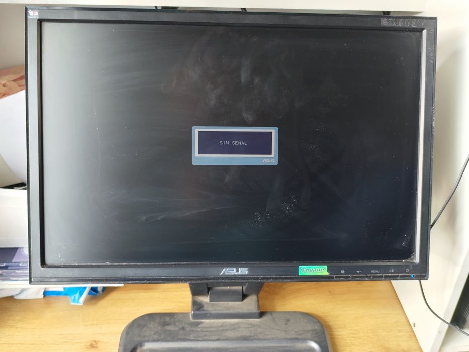 ASUS vw193s com suporte elevatório