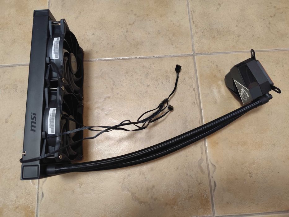 MSI MAG CoreLiquid P240 Watercooler - Liquid Cooling Kit64551902022530124