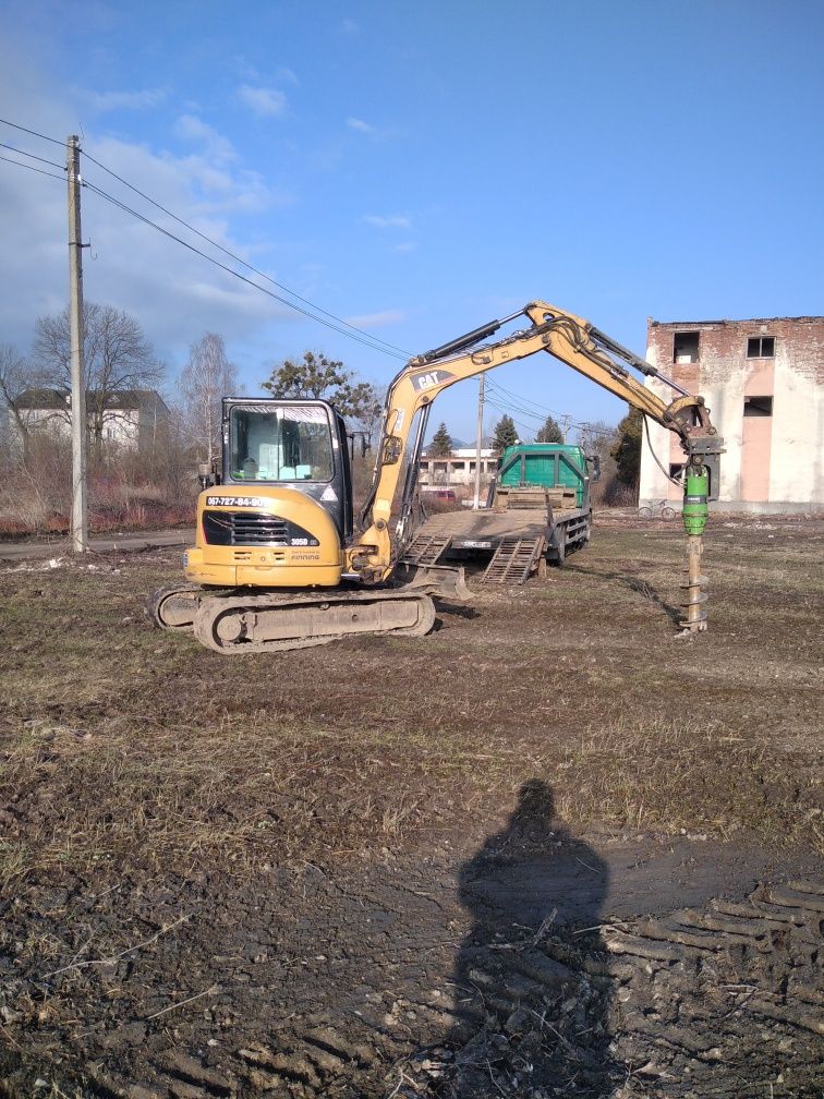 Екскаватори масою 5-22тон.Гідромолот.Ямобур.Послуги трала.