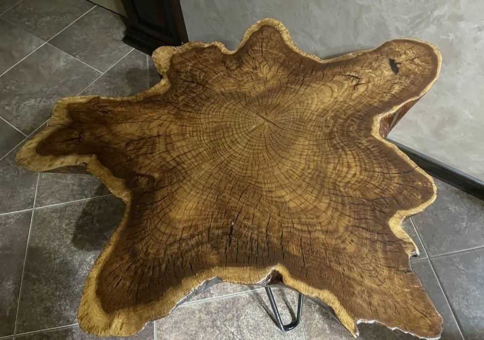 Журнальний столик