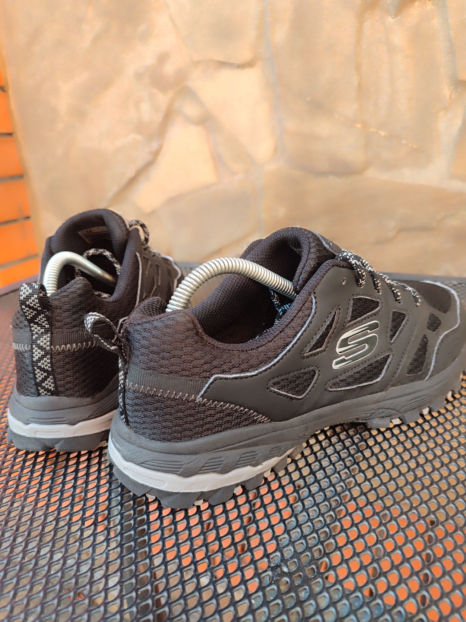 Кроссовки Skechers 42 размер (оригинал)