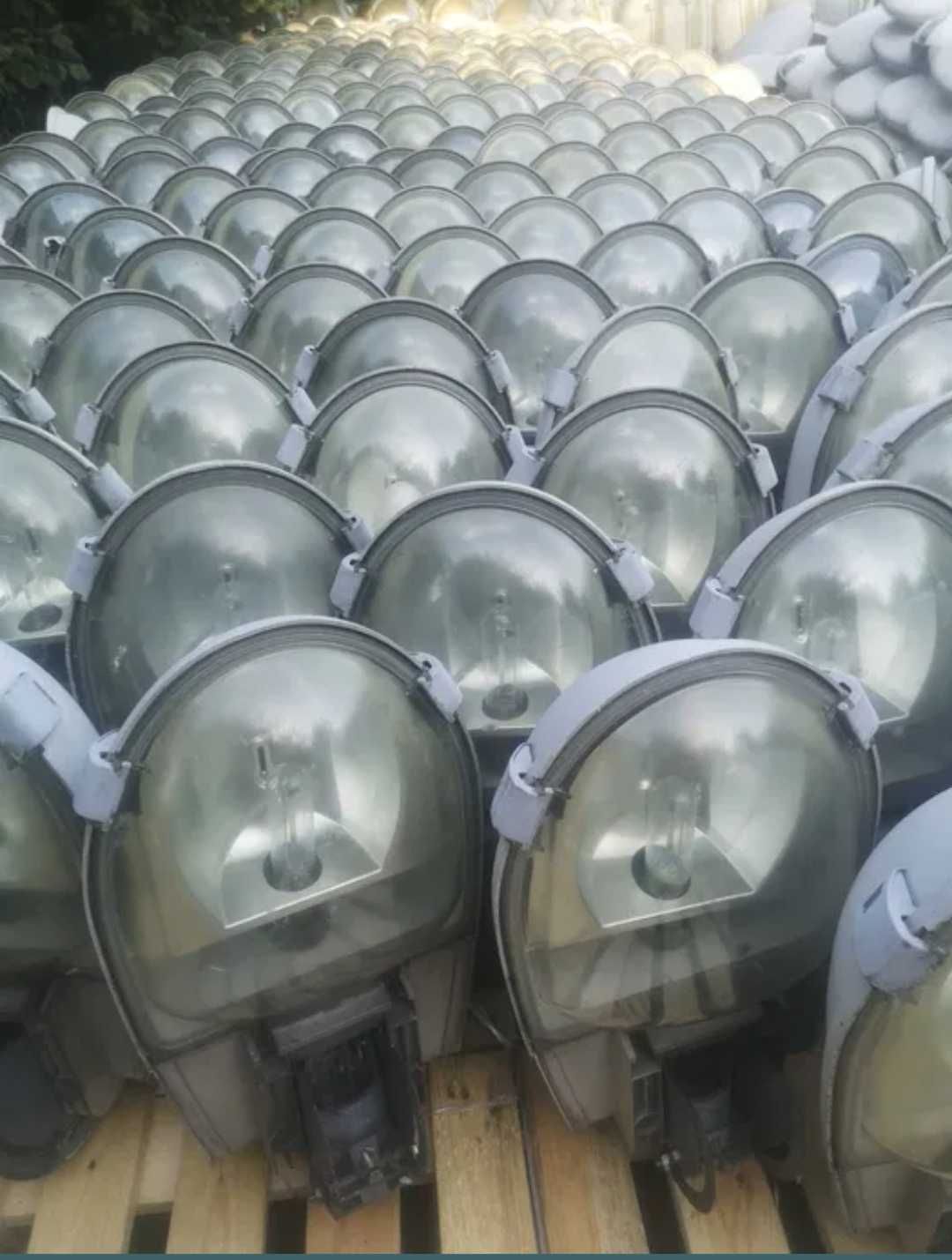 Oprawy oświetleniowe w obudowie aluminiowej typu Boyen moc 70-150W