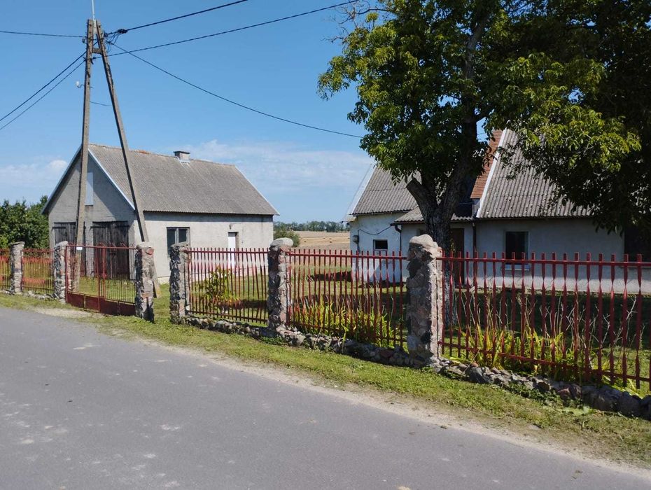 Dom jednorodzinny z działką na sprzedaż