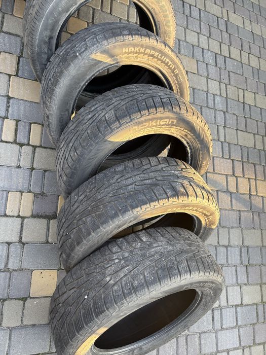 235/60/18 Nokia hk .R зимние