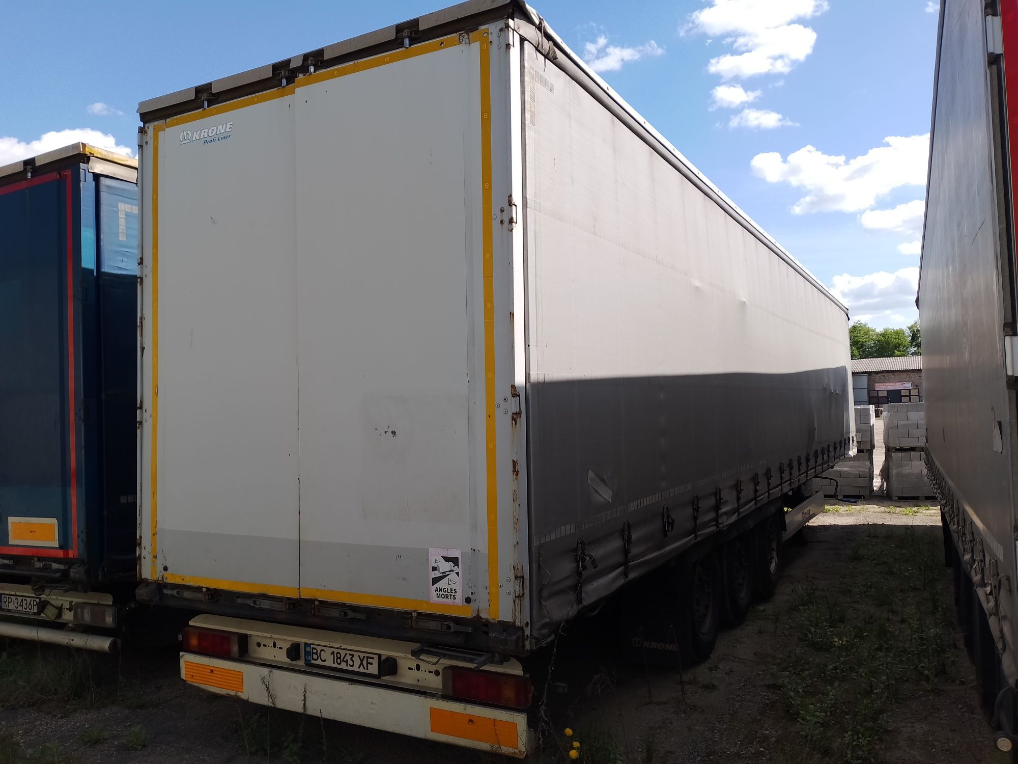 Продам напівпричіп Krone SD