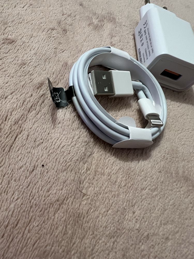 Ładowarka do iPhone uniwersal 2,4A z kabel usb do lightning 1metr