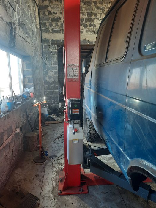 Продам будинок+працюючий бізнес СТО з обладнанням