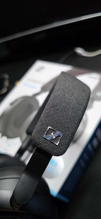 Headphones Sennheiser Momentum 4 - Novos