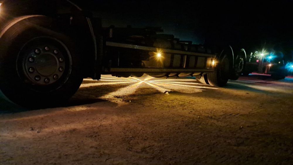 Габаритні ліхтари на вантажівку