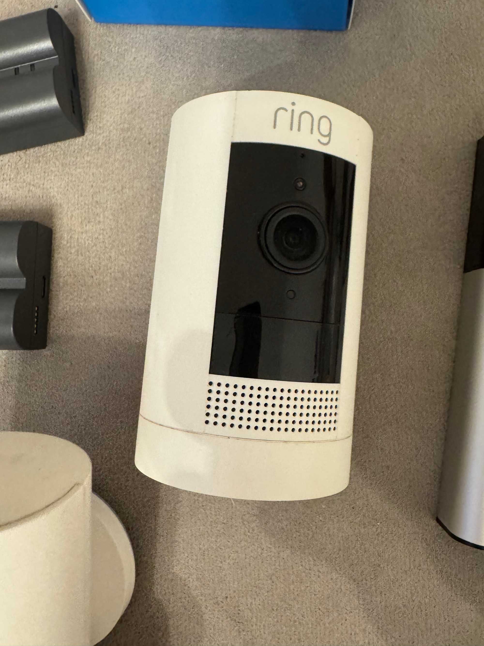 Pack Segurança Amazon Ring: Video Doorbell + 2 Câmaras + Chime – 200€