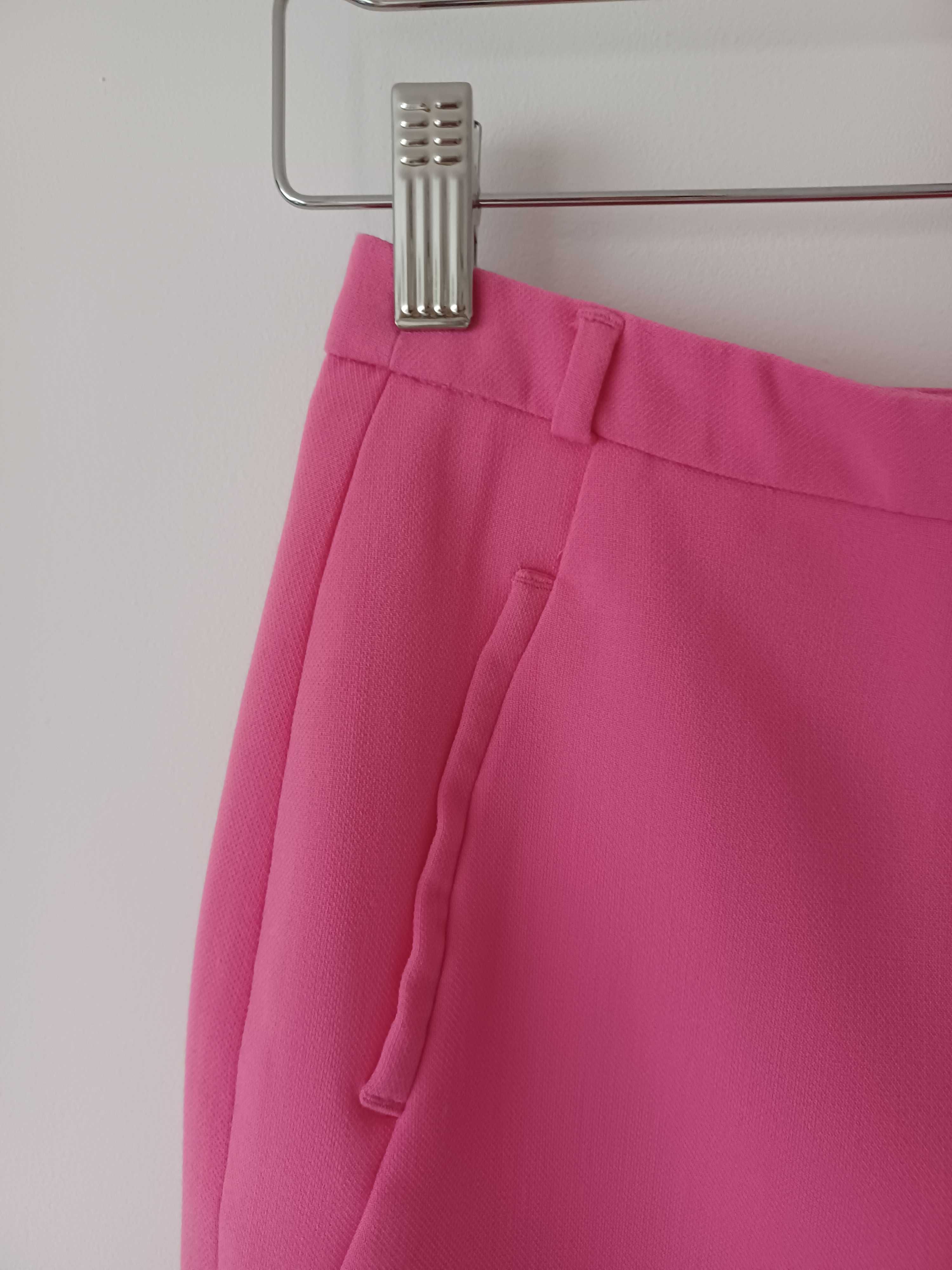 Różowa spódnica ołówkowa, Reserved