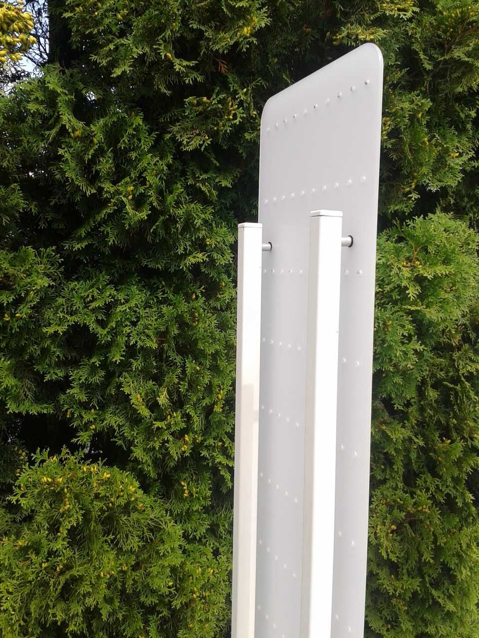 STOJAK gondola regał sklepowy metalowy solidny z panelem plexi 167 cm