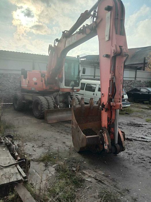 Продам колісний екскаватор Atlas 1604