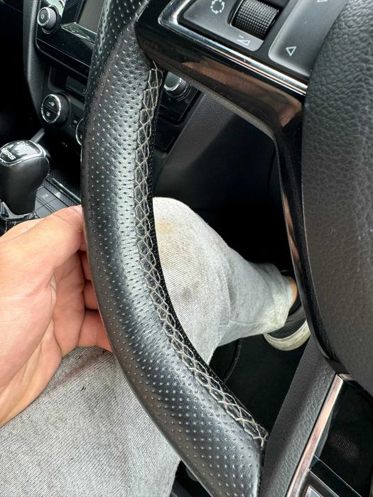 Кермо руль мультируль Octavia A7 VRS RS лепестки перфорація скошений