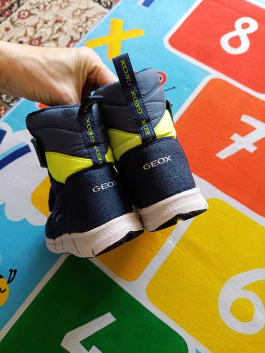Сапоги зимние для мальчика 33 Geox