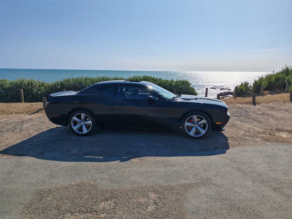 Dodge Challenger SRT8