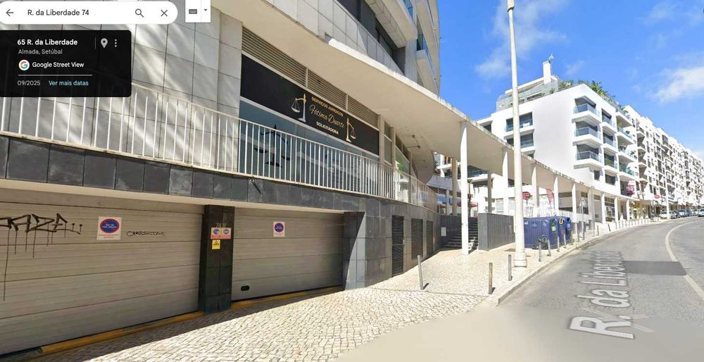 Estacionamento em Almada