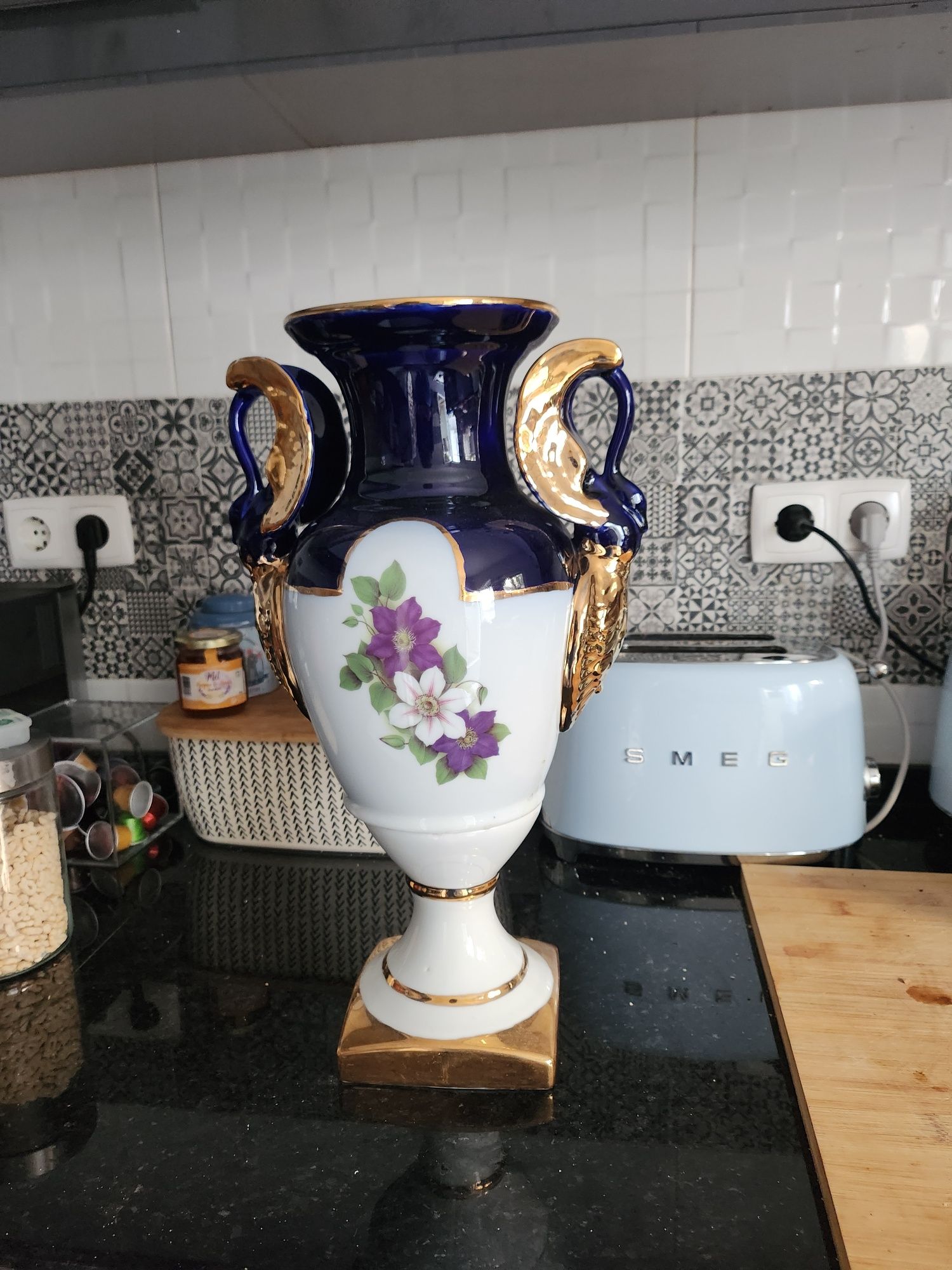 Pote porcelana pintado mão