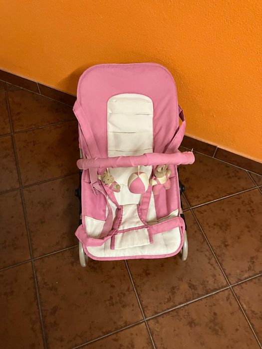 Espreguiçadeira menina cor rosa