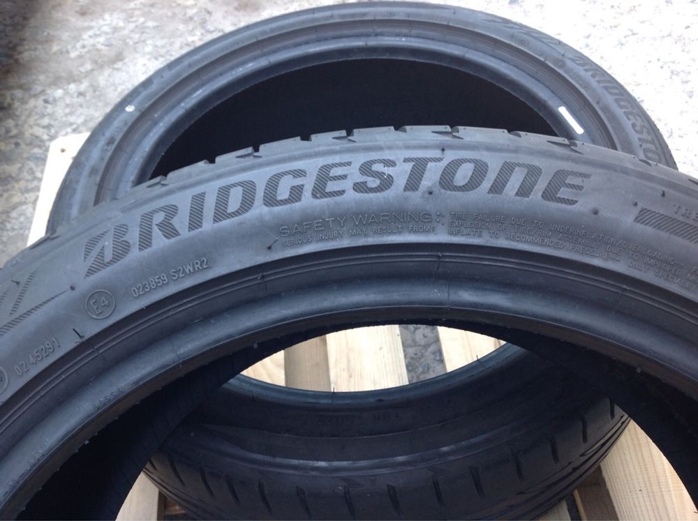 245 / 40 / R 18 97 Y AO Bridgestone Potenza S001