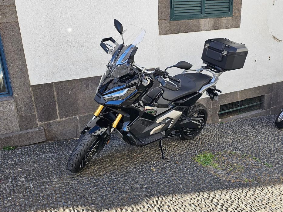 Honda X-ADV 750 - Pronta a rolar, Top Case incluída! Ano 2022