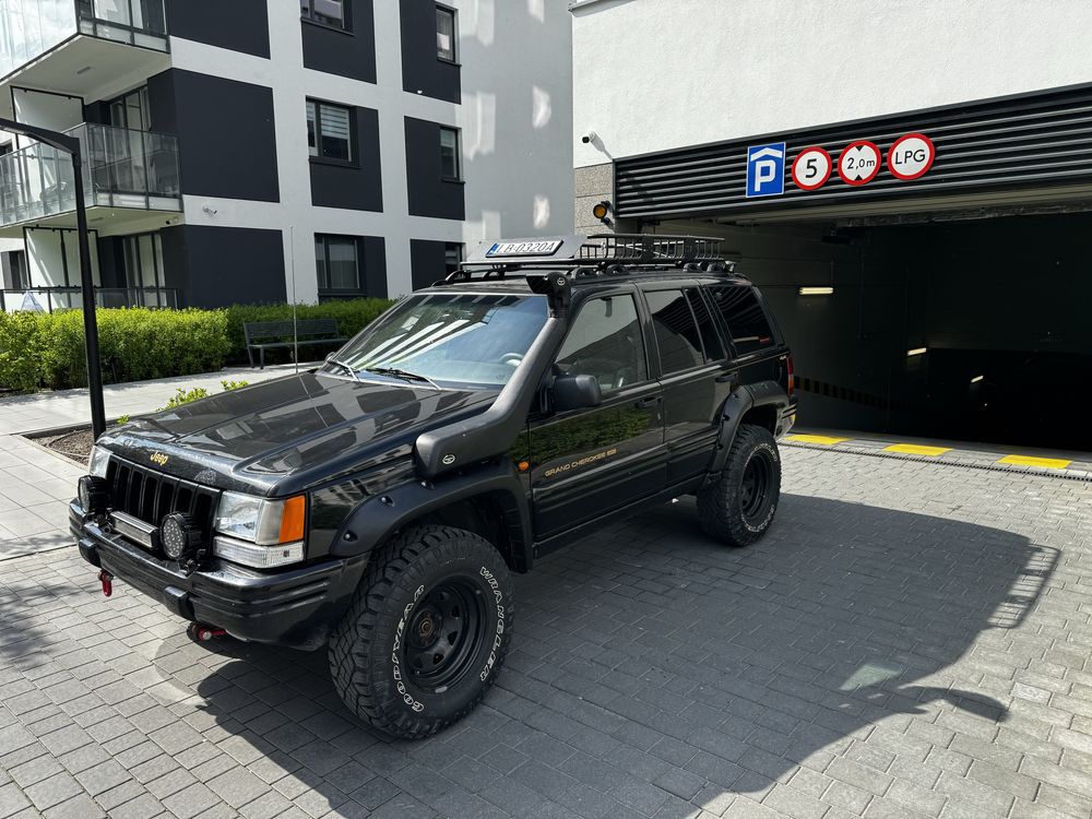 Jeep zj 5.2 limited LPG lift AT