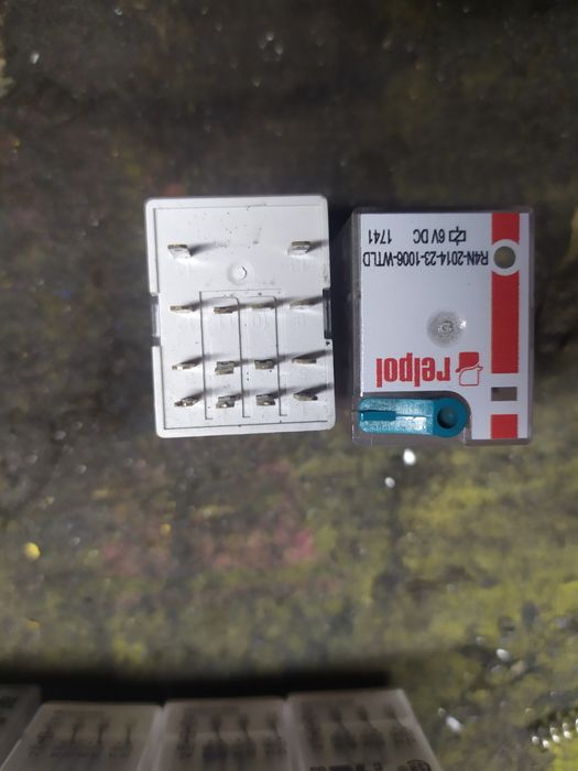 Реле промежуточное.