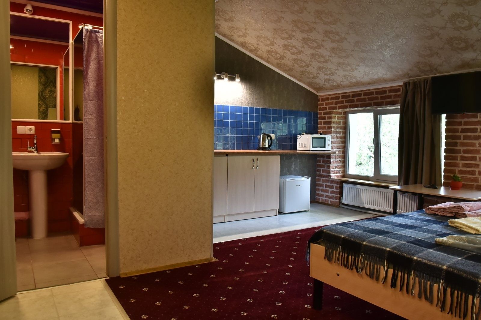Подобово готель Унєніж м Ніжин, вул.Богдана Хмельницького, 37