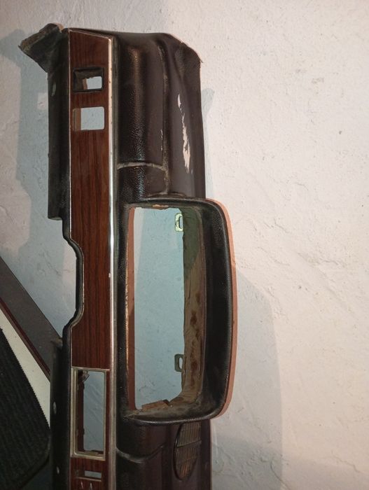 Торпеда ВАЗ 2101,2102,21011,21013,полка под бардачёк 2105