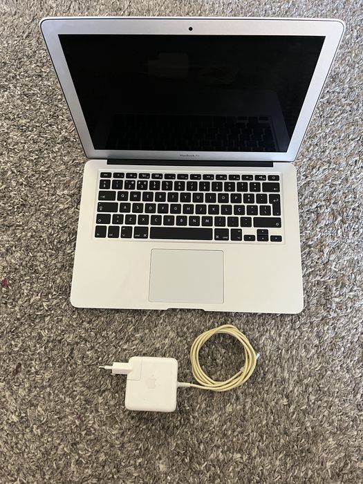MacBook air 13”