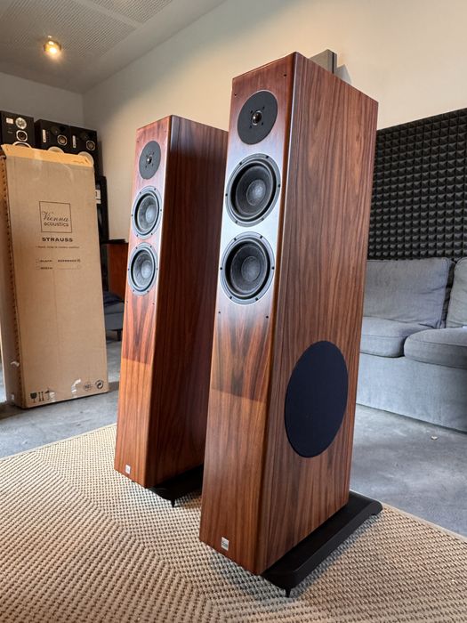Vienna Acoustics Strauss kolumny podlogowe Austriackie