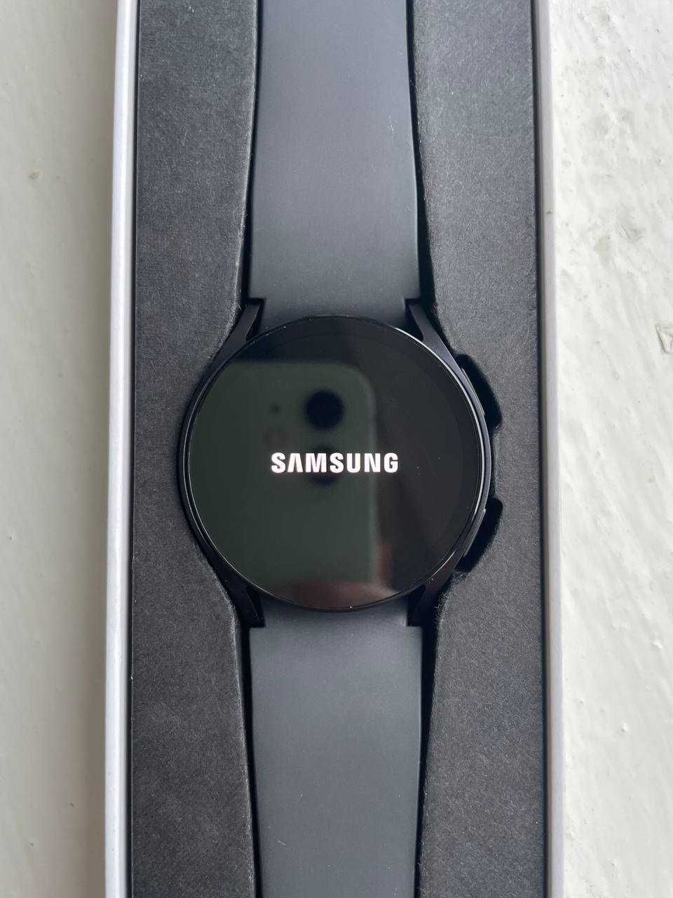 Смарт-годинник Samsung galaxy watch 6 40 mm