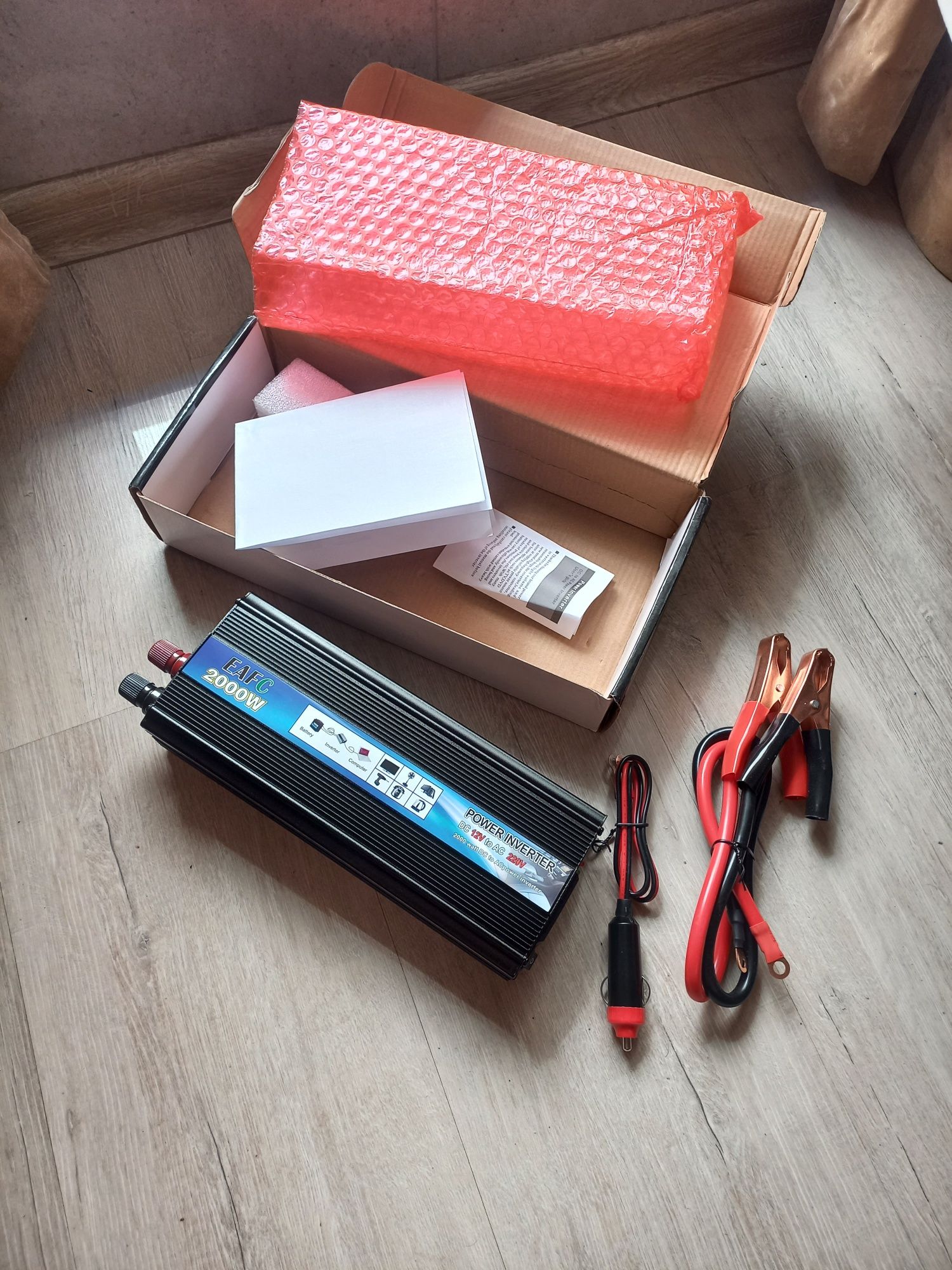 Инвертор 12V-220V 2000w