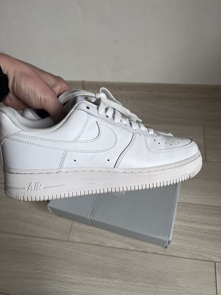 Nike air force 1 white