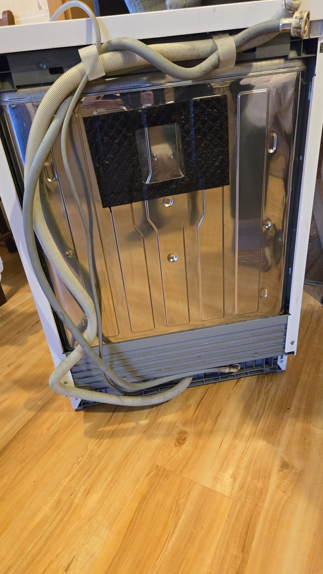 Zmywarka BEKO DFN 26220 W - uszkodzony włączniki