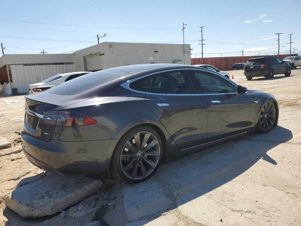 2016 Tesla Model S