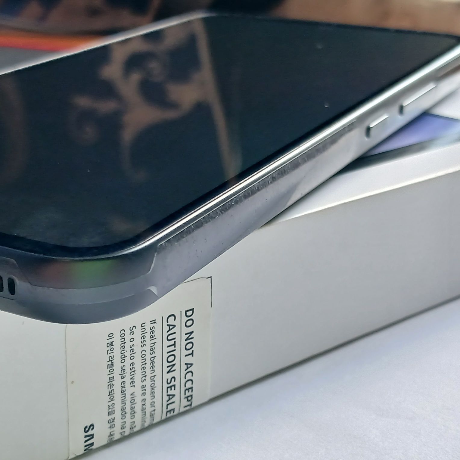 Samsung A54 256/8, 120 гц, состояние нового.