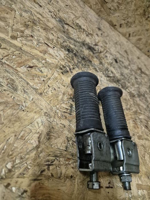 Podnózki pasażera  mz etz 150