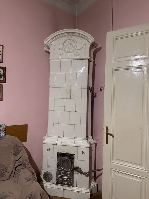 Продаж вул Менциньзького 2х кім квартири