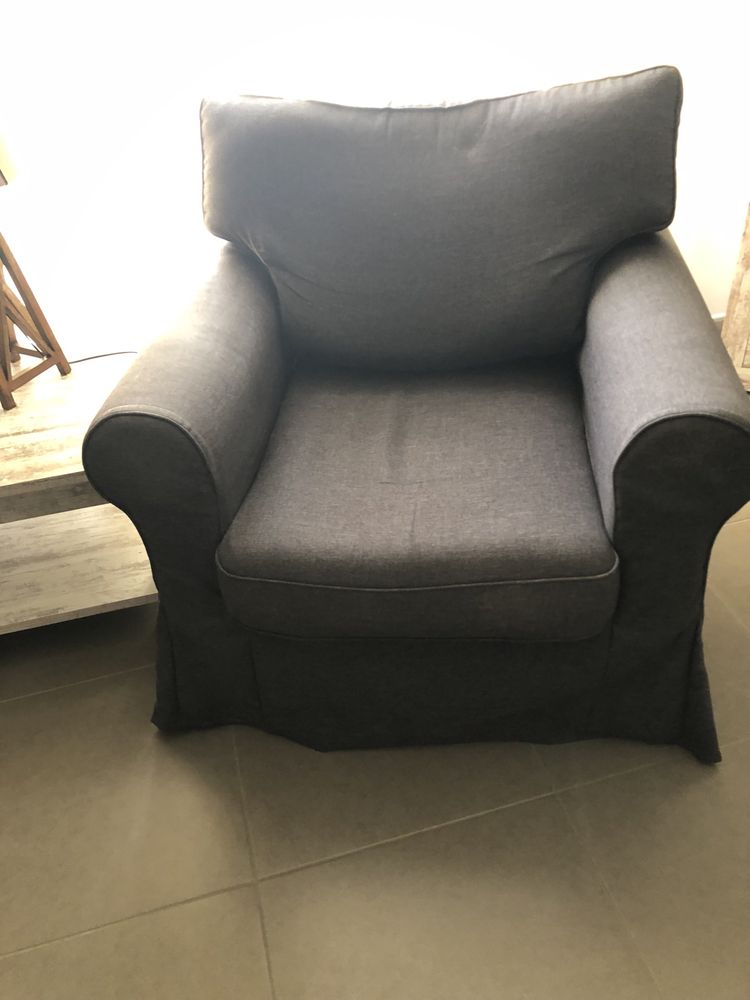 Sofa poltrona cinzenta